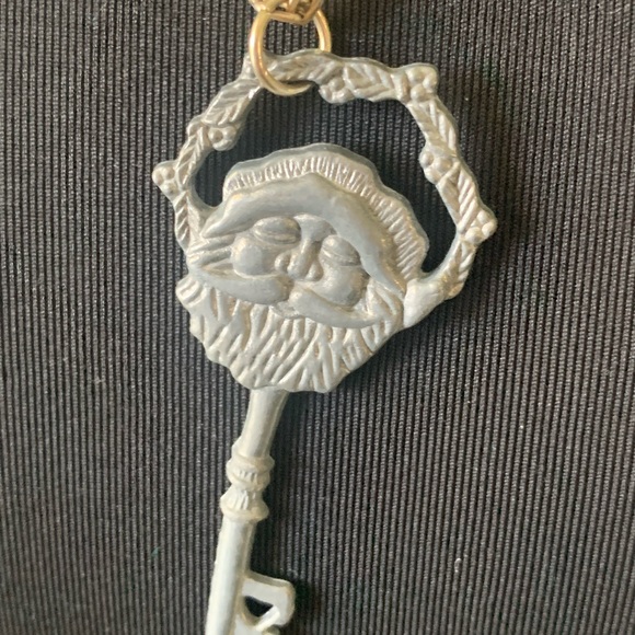 Necklace Santa skeleton key - Picture 3 of 8
